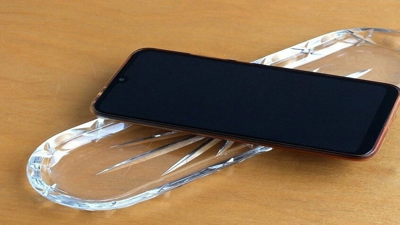 توصيات طبية جديدة بشأن منع استخدام الهواتف الذكية قبل بلوغ سن 11 عاماً